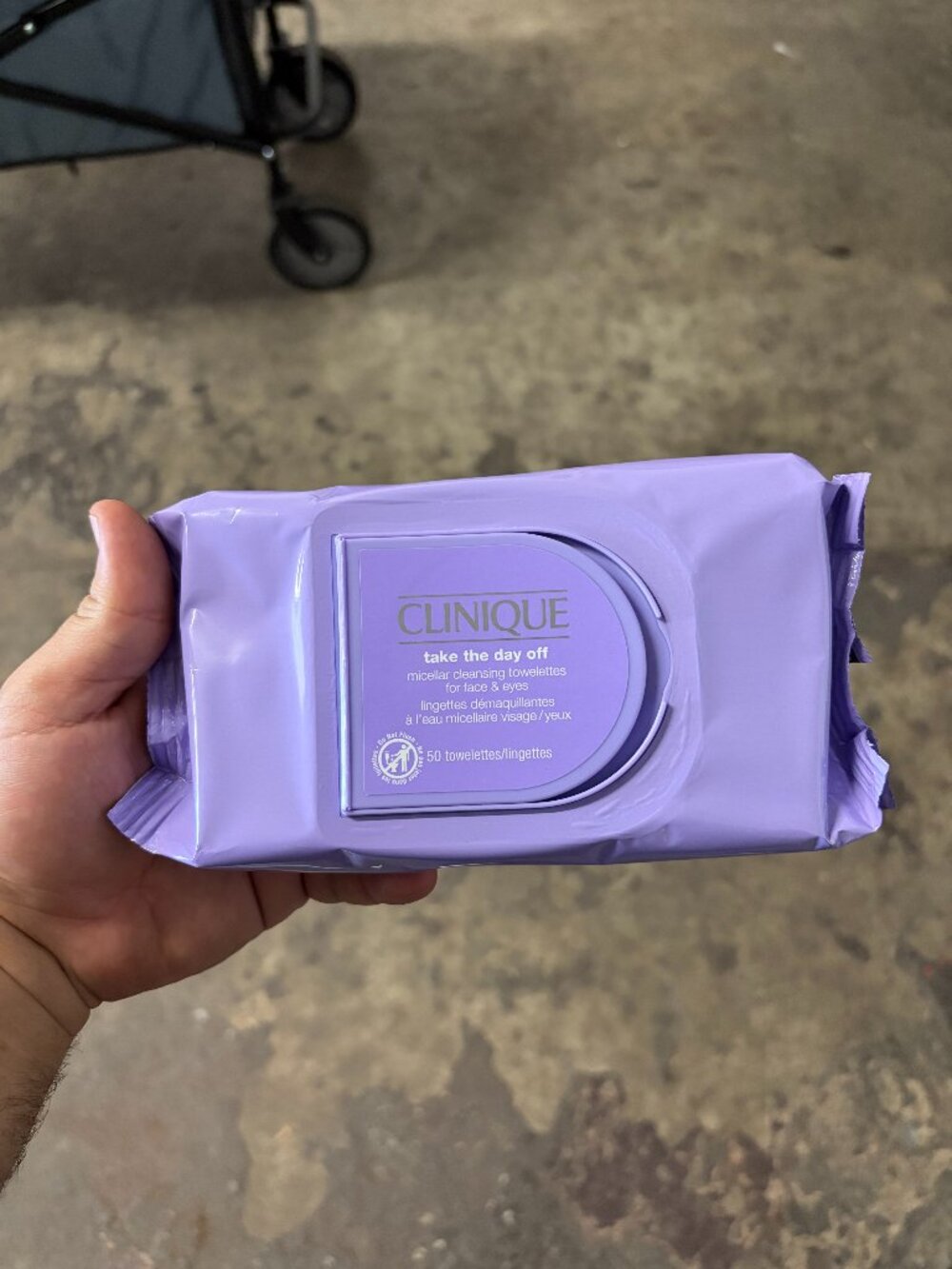 Clinique Take the Day Off Pre-Soaked Wipes Cleanser - 50 Sheets